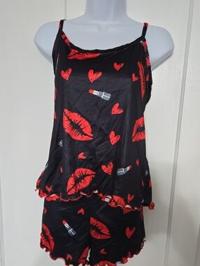 Black Lipstick & Hearts Cami Pajama Set